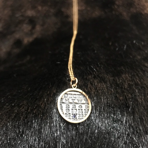 Beautiful & unique calendar charm w 14k gold chain - Picture 4 of 6